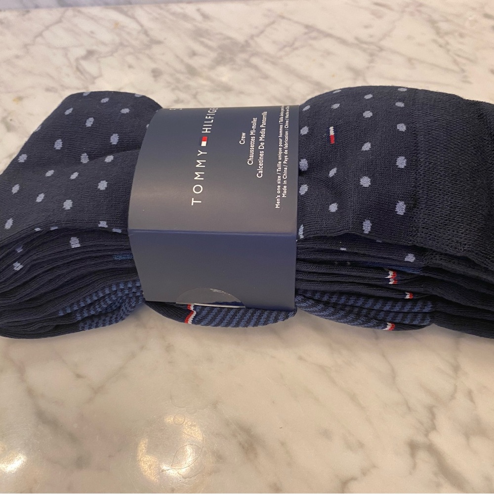 NIP 5 PAIR Tommy Hilfiger Dress Socks.  Dots / Striped / Solid  A+. Orig package